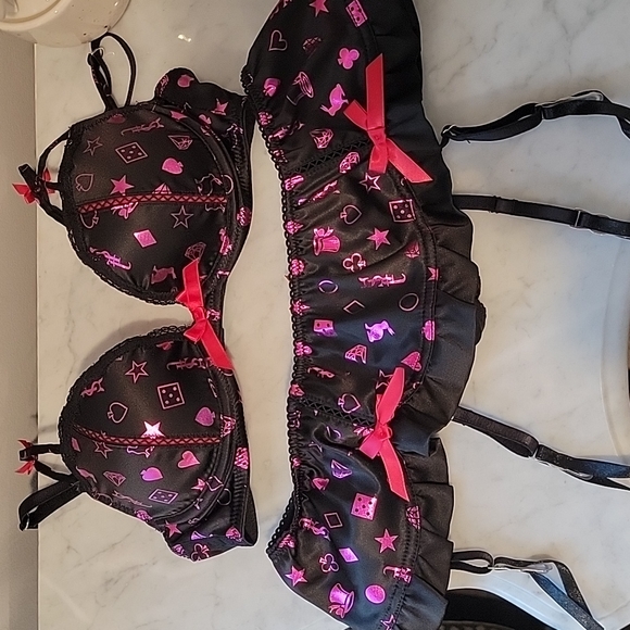 Victoria's Sexy Little Things Bra Panty Garter Lingerie Set 32B XS Vegas Magic - Picture 2 of 10